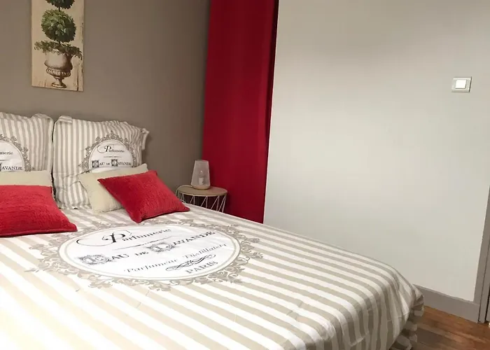 Logement A Brive, Proche Centre-Ville Et Gare, Avec Climatisation - Internet Fibre - Stationnements Gratuit