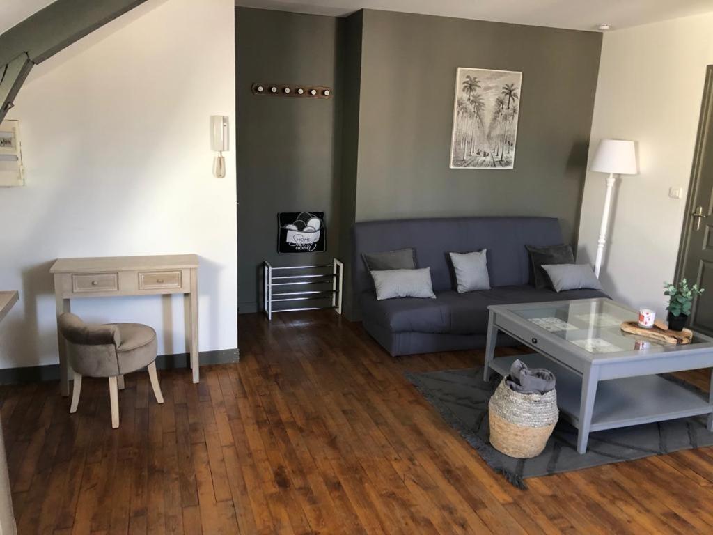 Center Apartment: Fiber Internet, Ac & Free Parking *